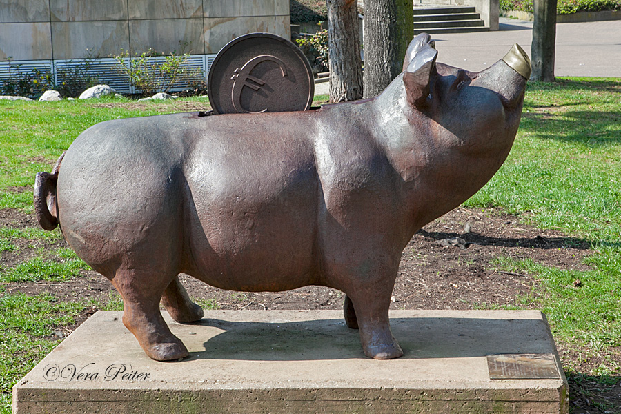 Euskirchen Sparschweindenkmal