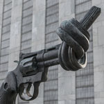 Waffen und Frieden Waffen und Frieden